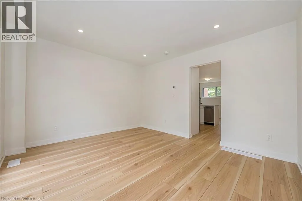81 WOODMAN Drive N