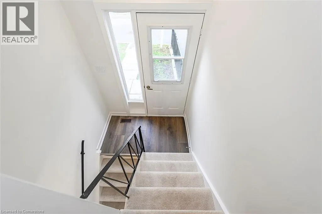 28 WOODMAN Drive N