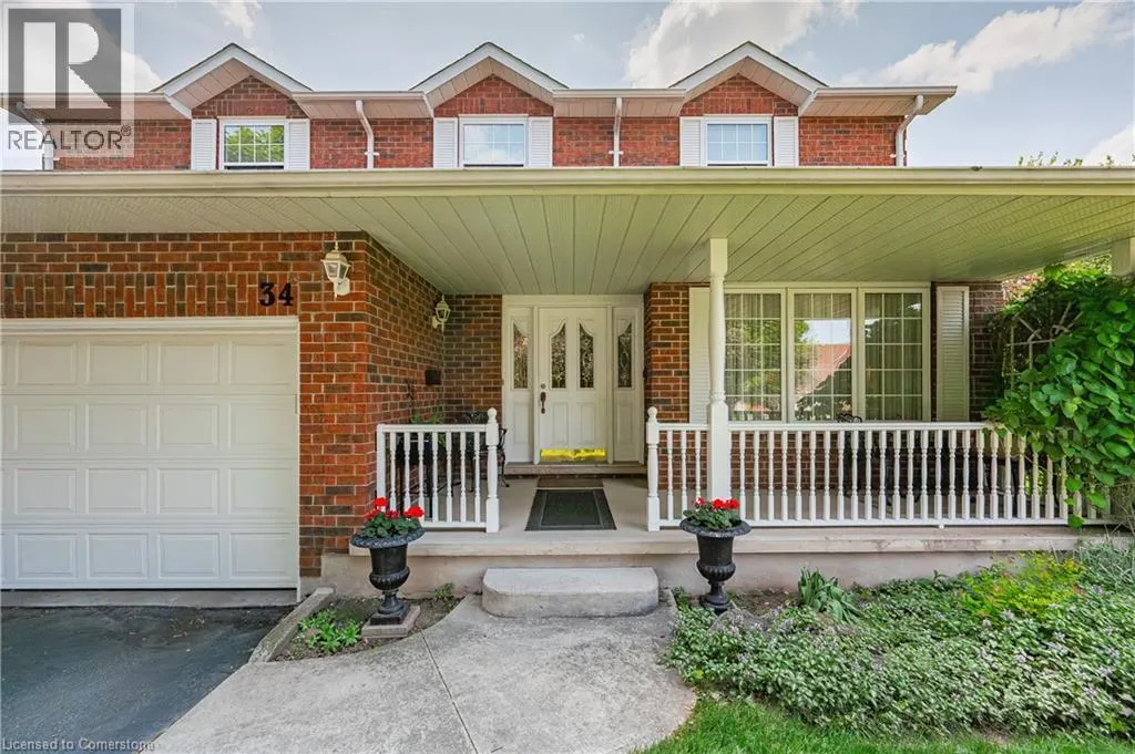 34 GOWINLOCK Court