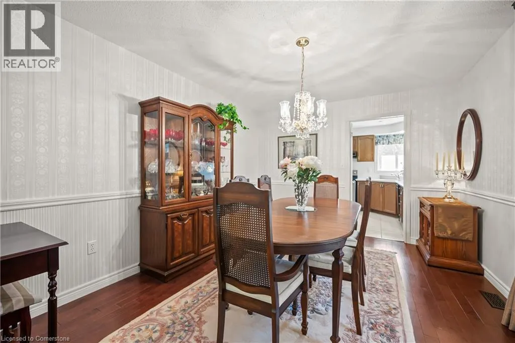 34 GOWINLOCK Court