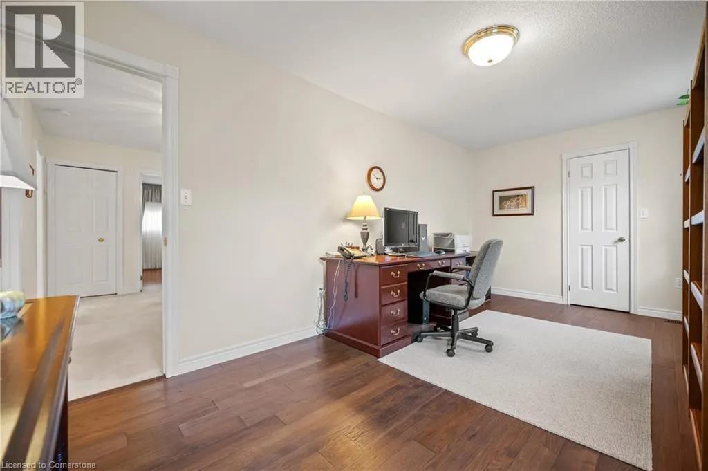 34 GOWINLOCK Court