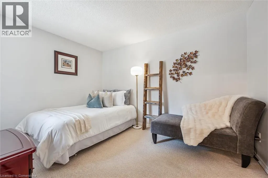 454 BEECHWOOD Place Unit# 4, #4