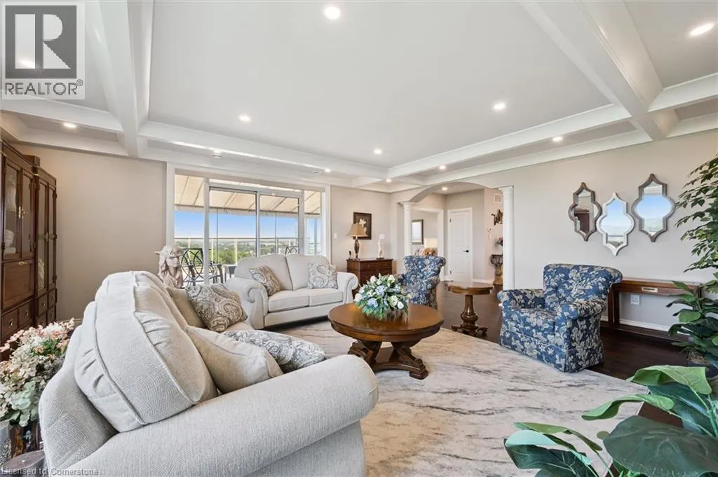 255 KEATS Way Unit# 1404, #1404