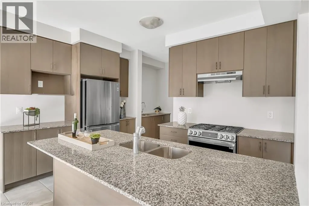 22 PRINCE PHILIP Boulevard
