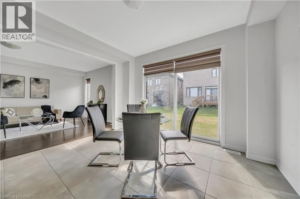 22 PRINCE PHILIP Boulevard