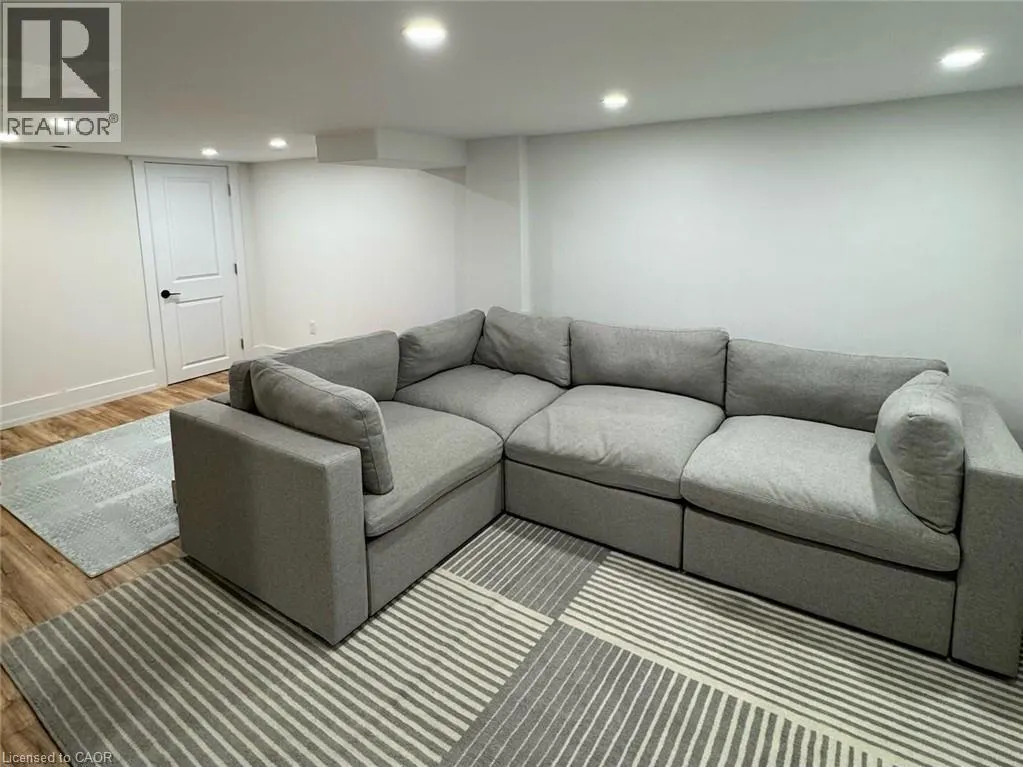 267 BLEECKER Avenue