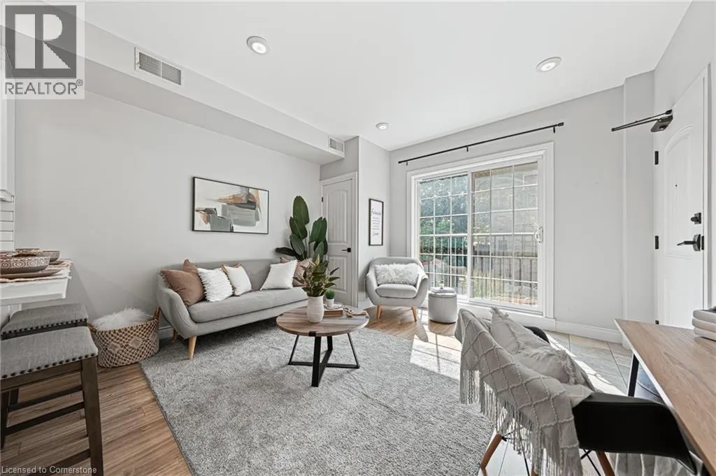 B204-112 UNION Street E