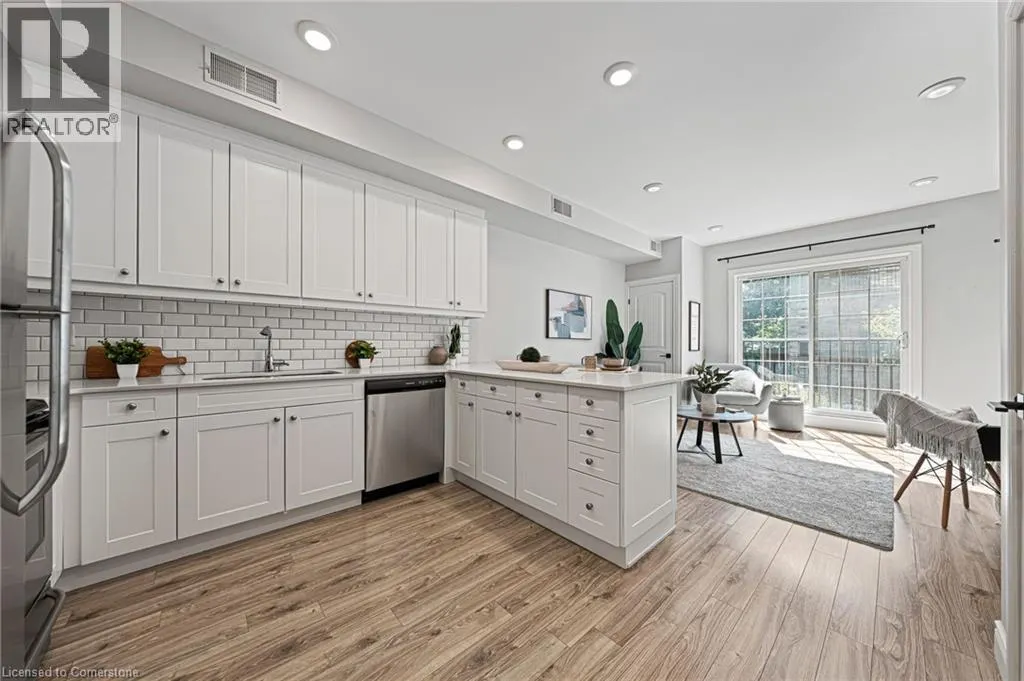 B204-112 UNION Street E