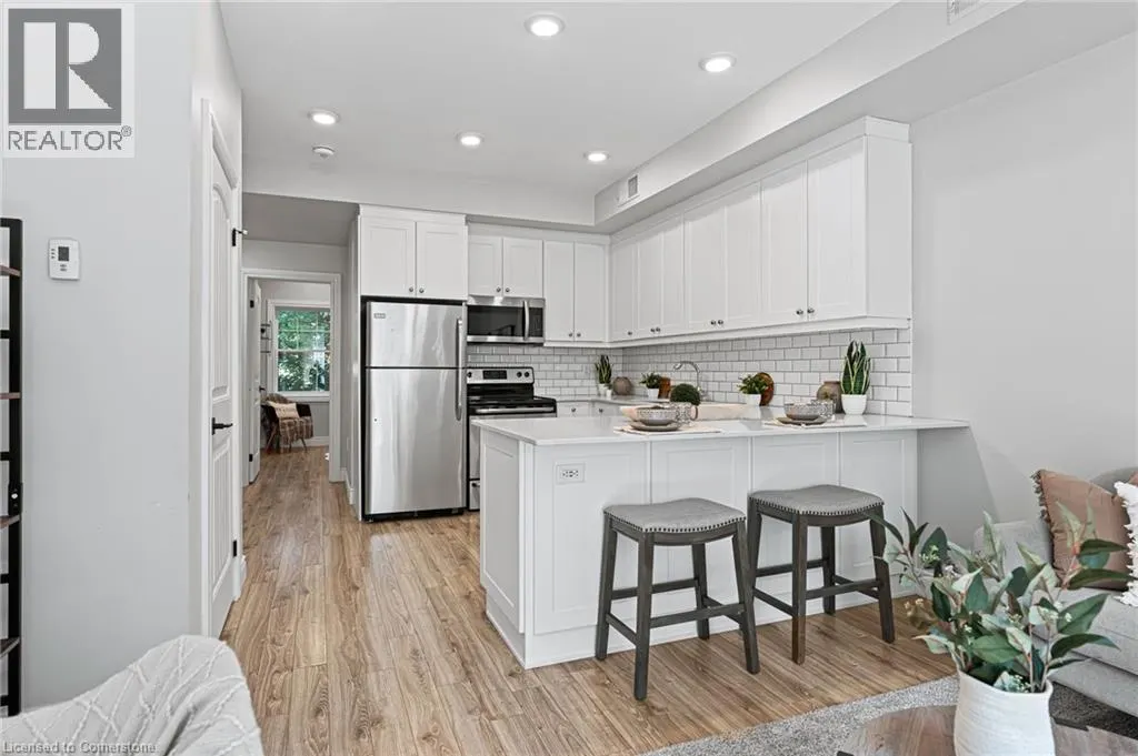 B204-112 UNION Street E