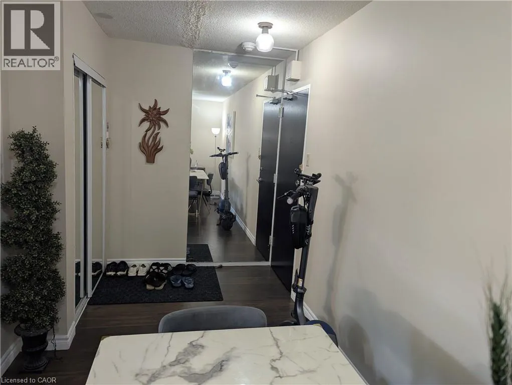 81 CHURCH Street Unit# 201, #201