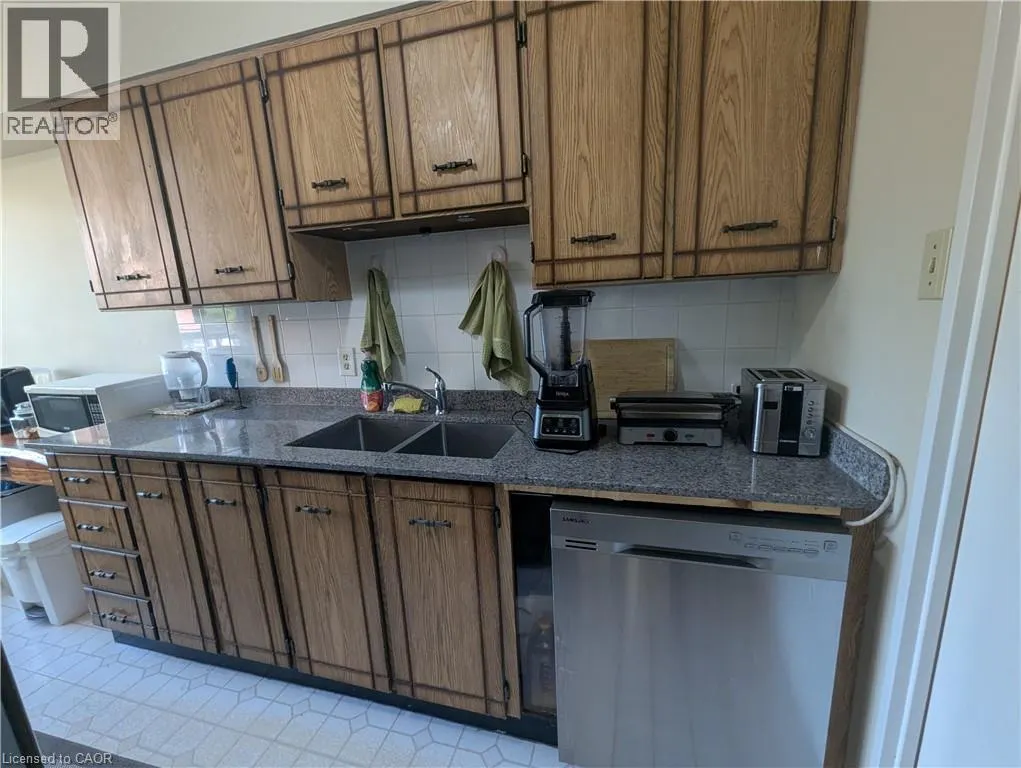 81 CHURCH Street Unit# 201, #201