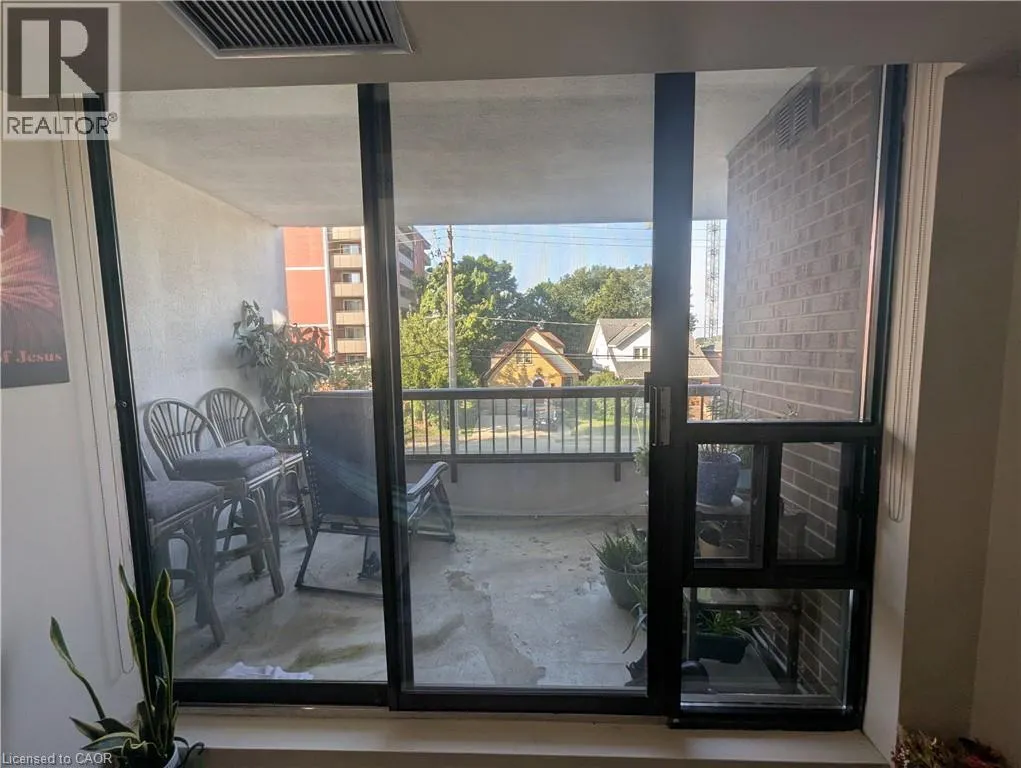 81 CHURCH Street Unit# 201, #201