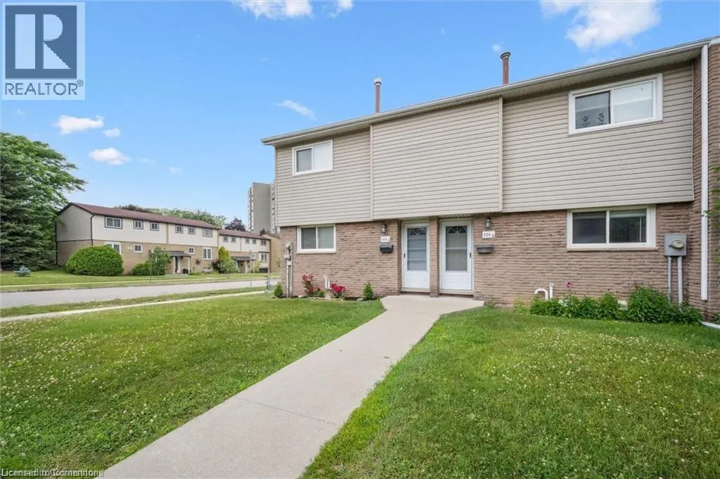 320 BLUEVALE Street N Unit# A, #A