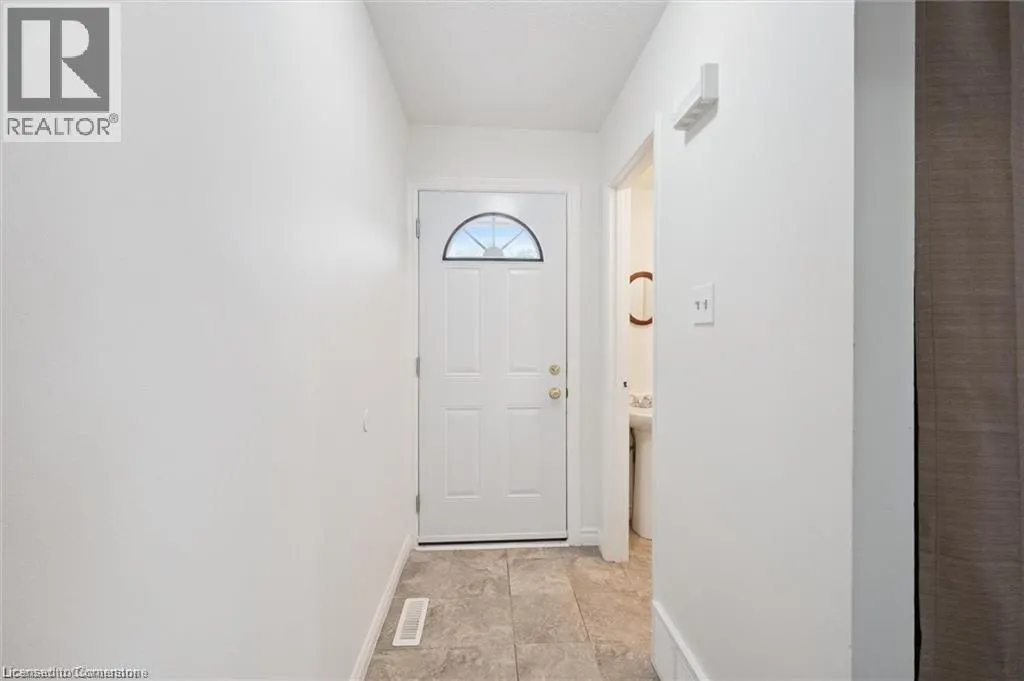 320 BLUEVALE Street N Unit# A, #A