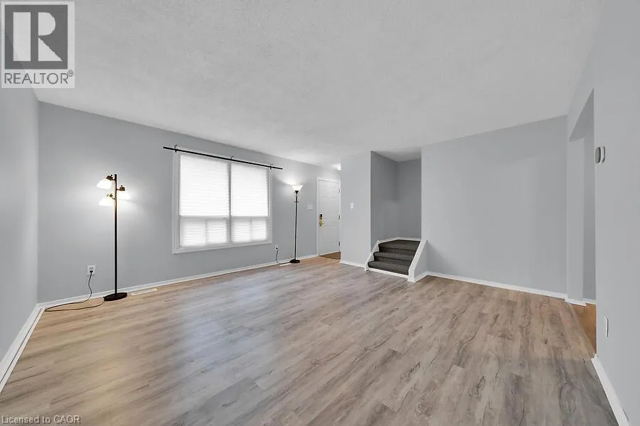 1015 UPPER GAGE Avenue Unit# 4, #4