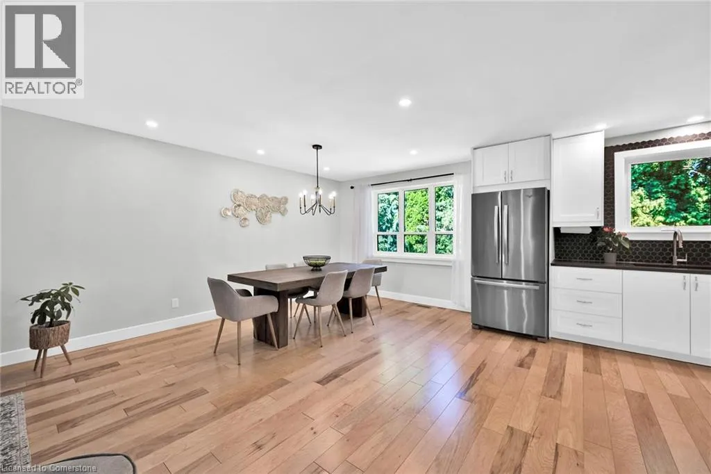 54 DRIFTWOOD Court