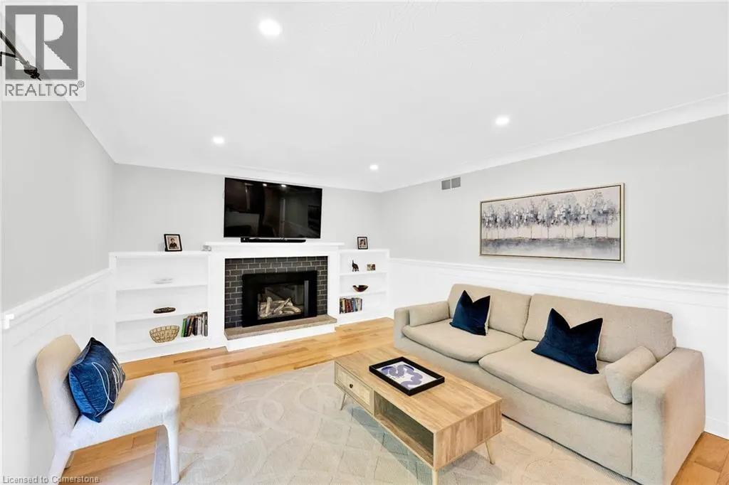 54 DRIFTWOOD Court