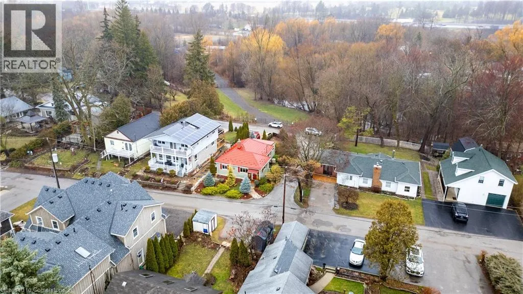 32 HOLLY Trail