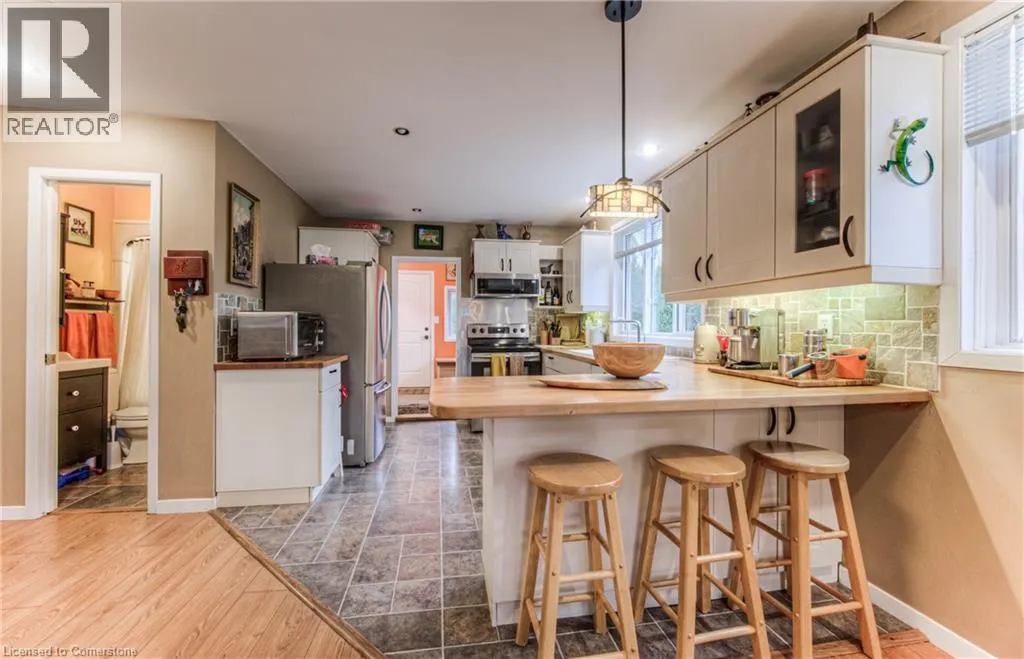 32 HOLLY Trail