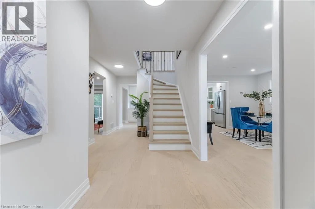 2392 ARNOLD Crescent