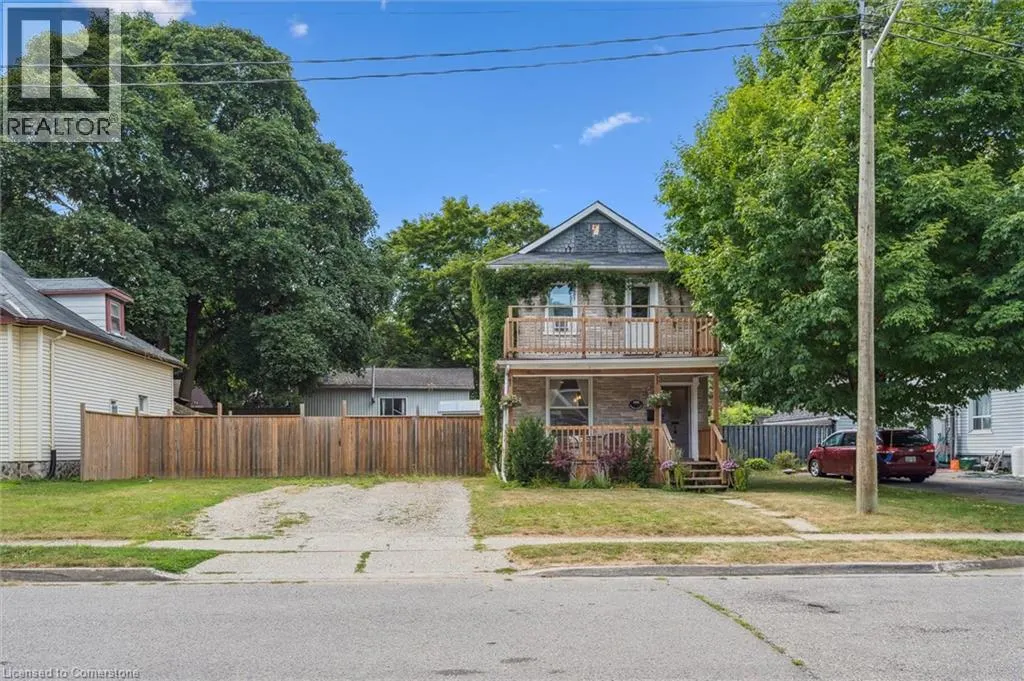 100 BARRIE Street