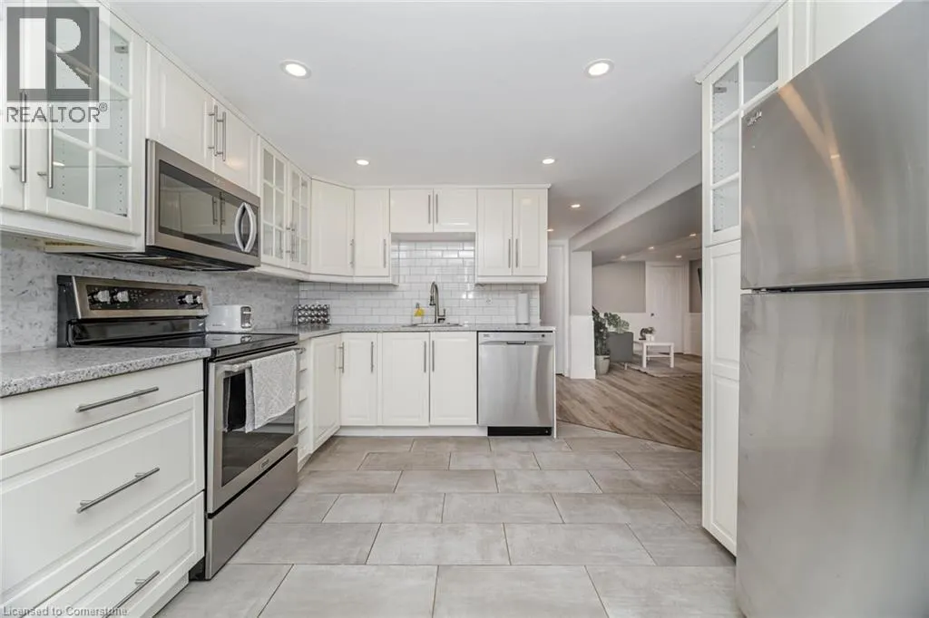 77 FAIRVIEW Road
