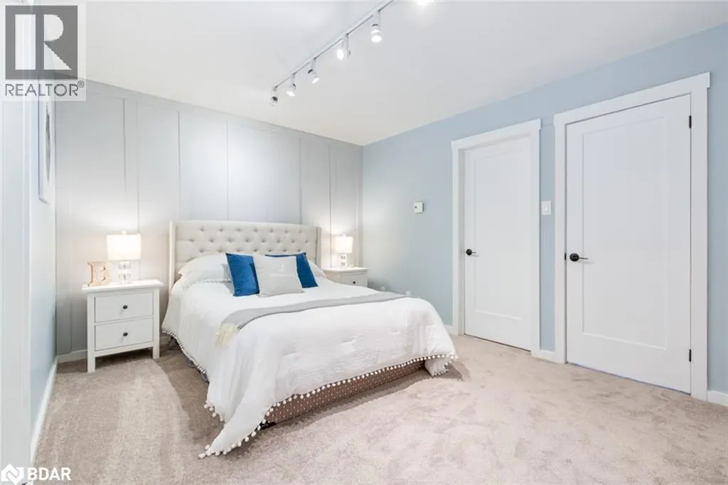 #403 - 12 DAWSON Drive