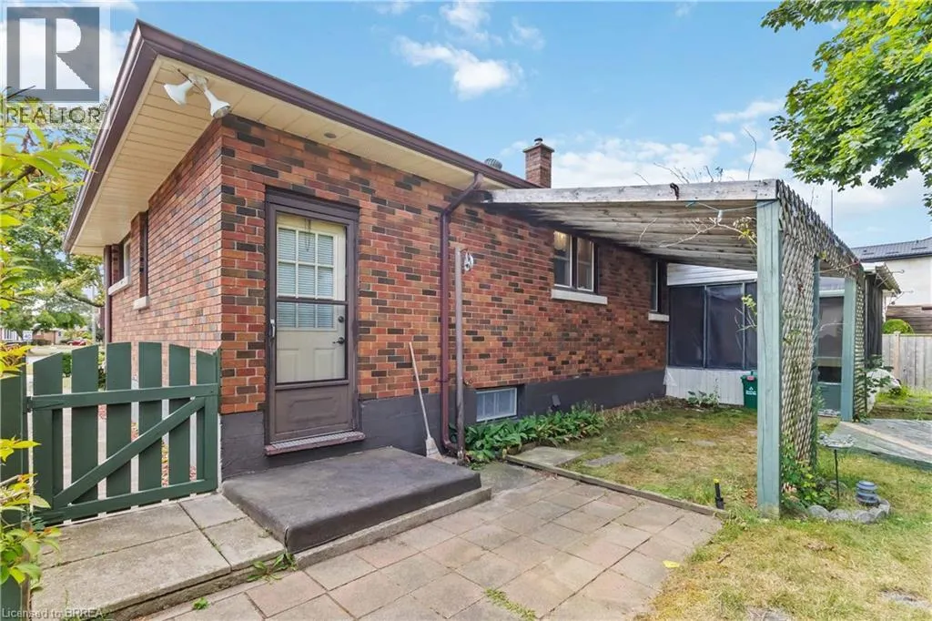 77 EVELYN Street