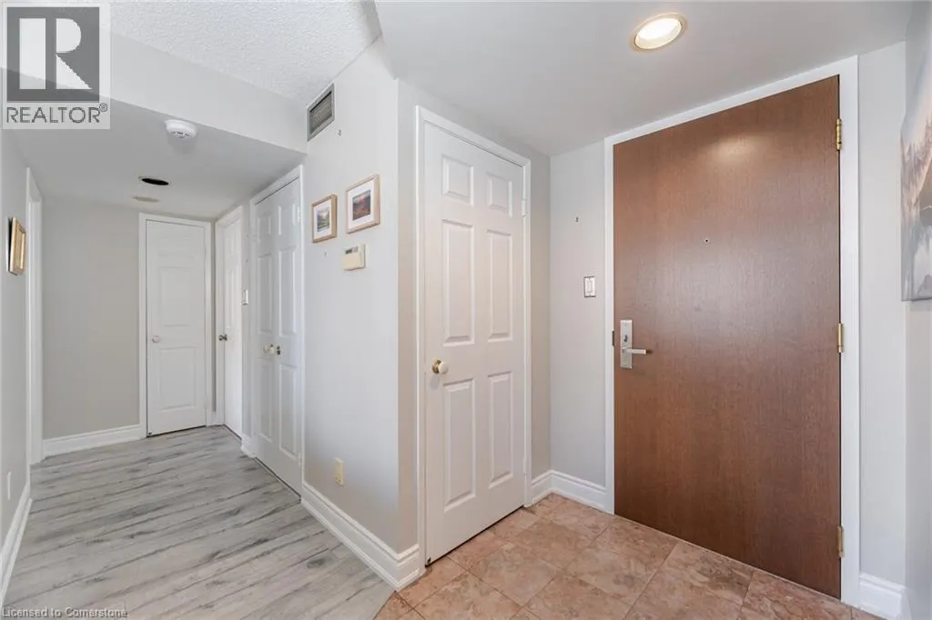 45 KINGSBRIDGE GARDEN Circle Unit# 3208, #3208