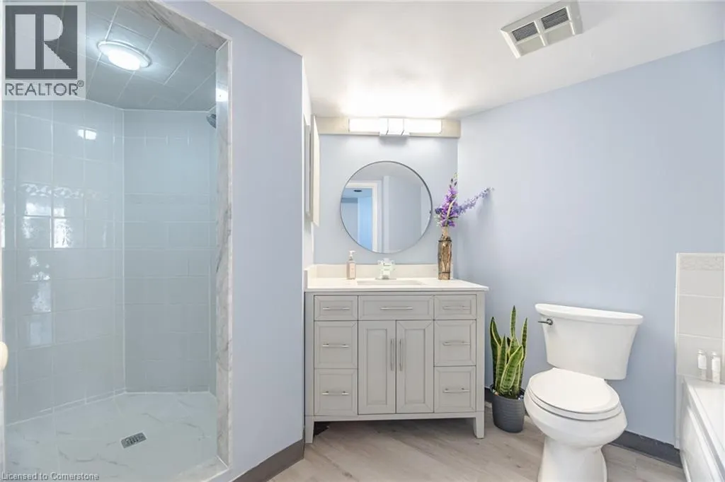 45 KINGSBRIDGE GARDEN Circle Unit# 3208, #3208