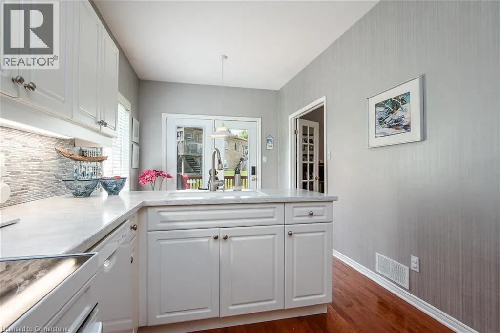 545 LAURELWOOD Drive Unit# 21, #21