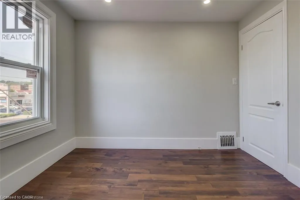 1459 MAIN Street E