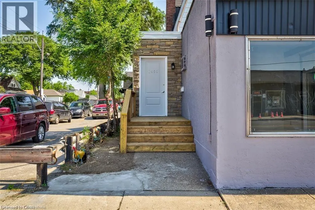 1459 MAIN Street E