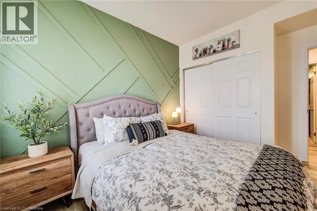2 COLONIAL Drive Unit# 401, #401