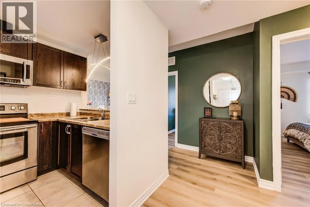 2 COLONIAL Drive Unit# 401, #401