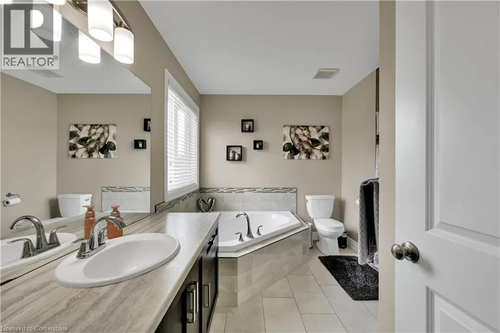 5 OLIVER Crescent