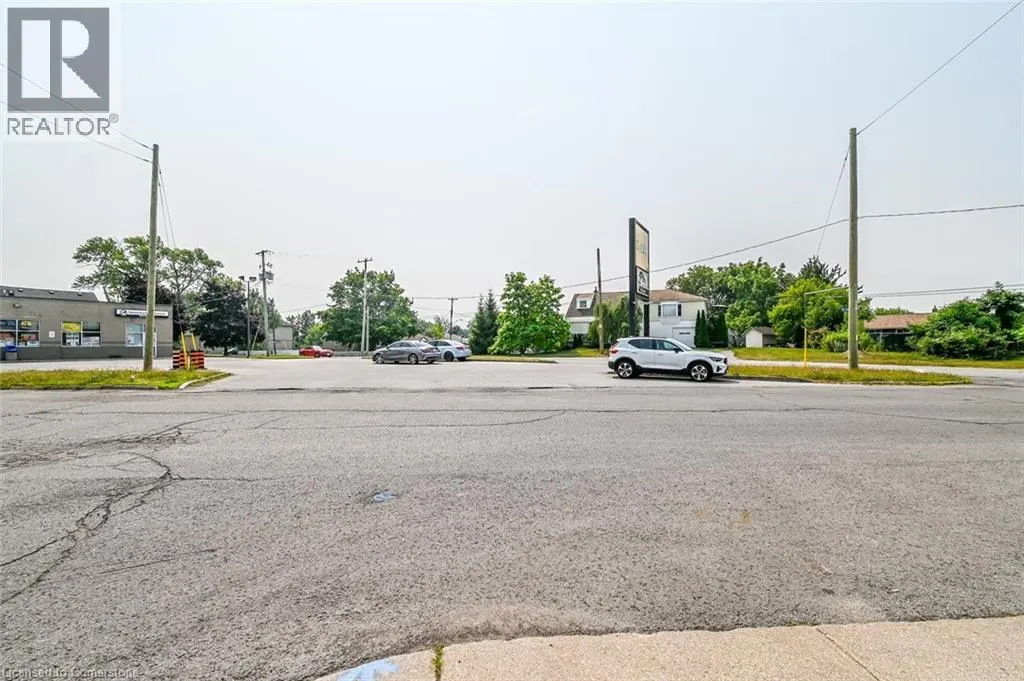 126 TOWN LINE  Road W