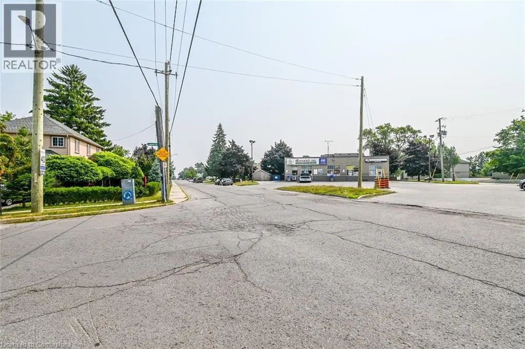 126 TOWN LINE  Road W