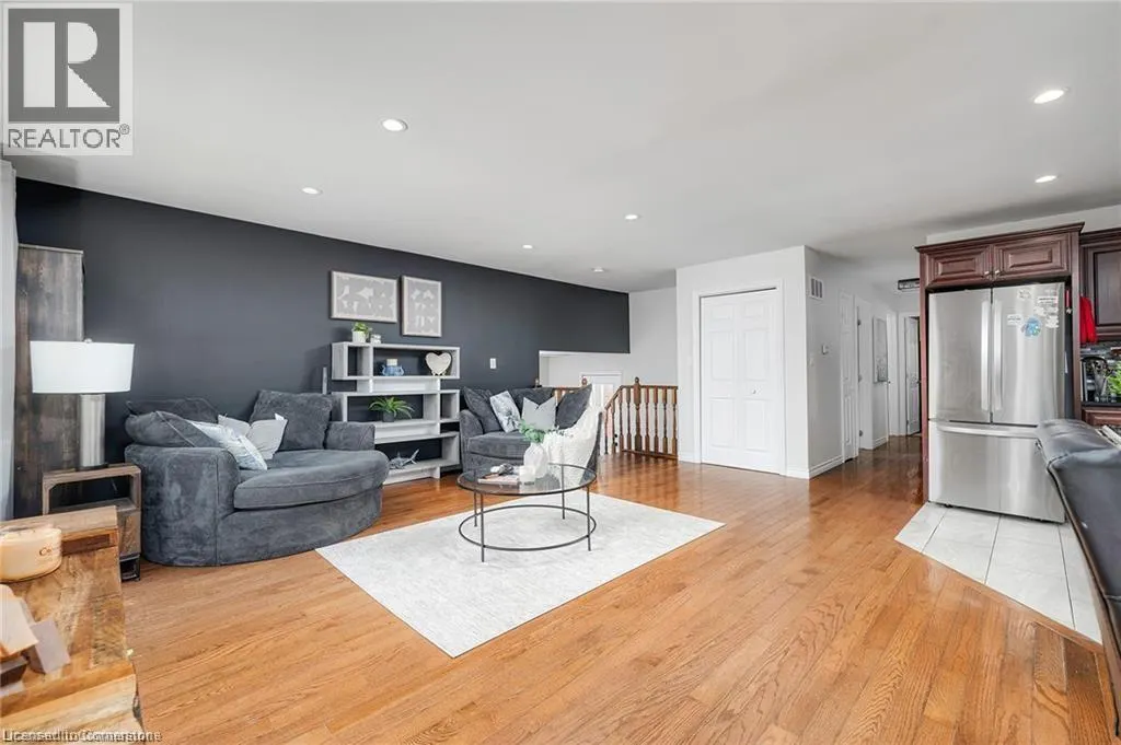 95 AVONMORE Crescent