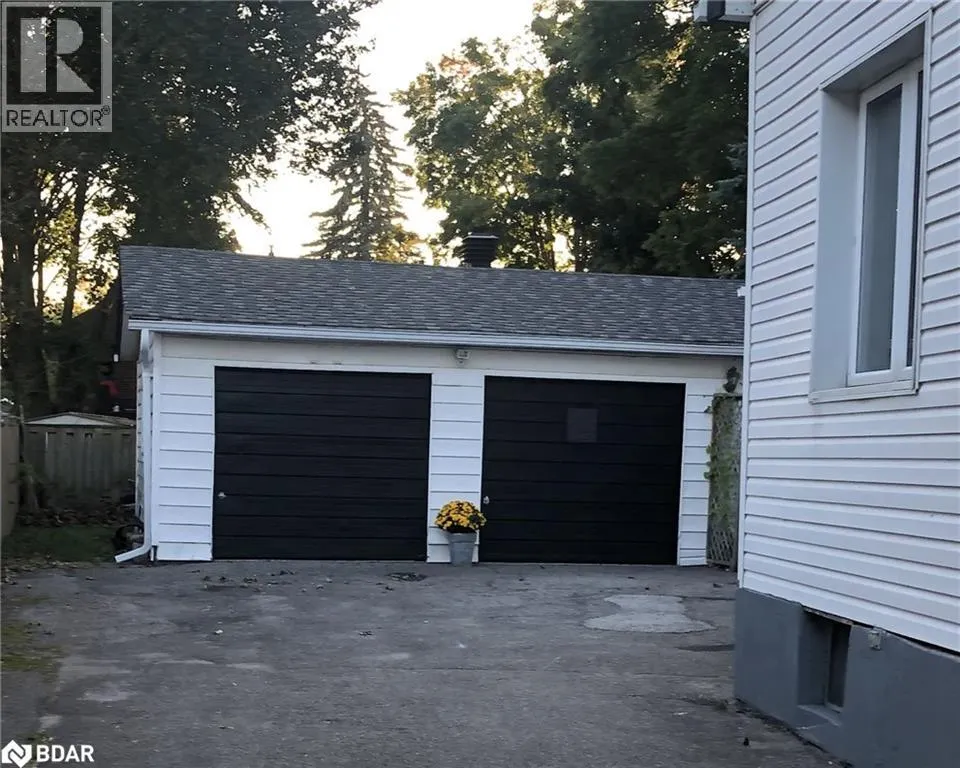 80 PARKSIDE Drive
