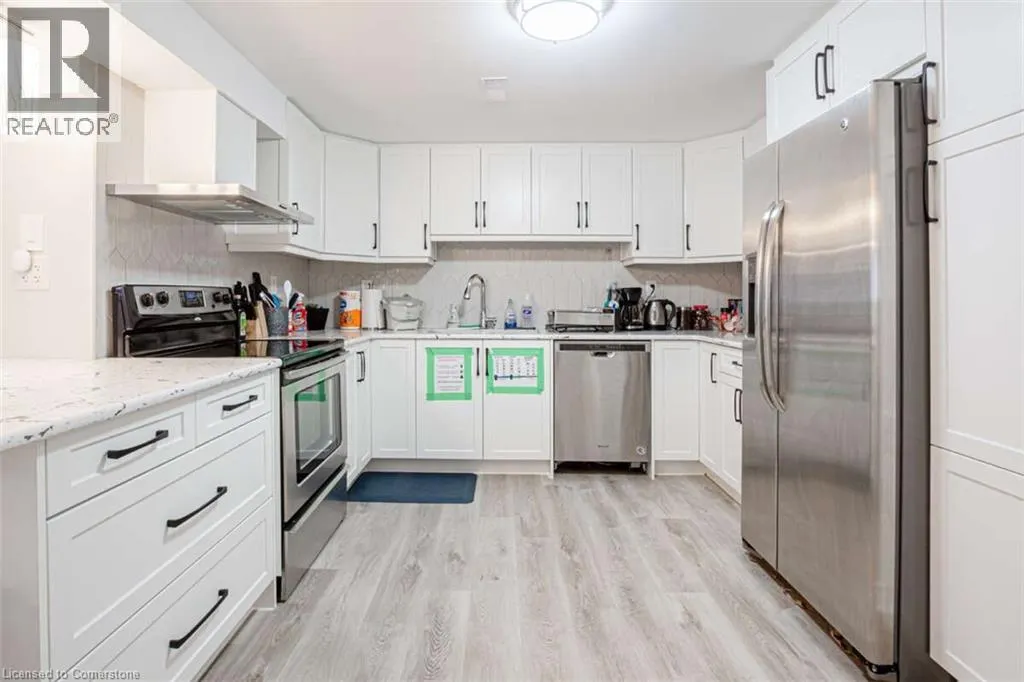 3438 ENNISKILLEN Circle