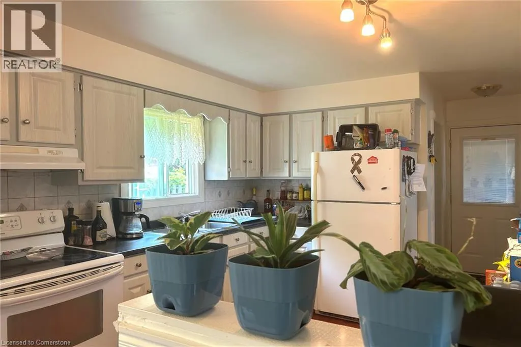47 B WASHINGTON Crescent