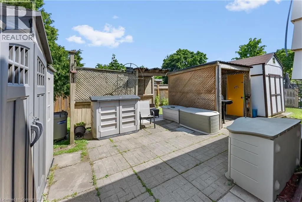 49 GROVE Avenue