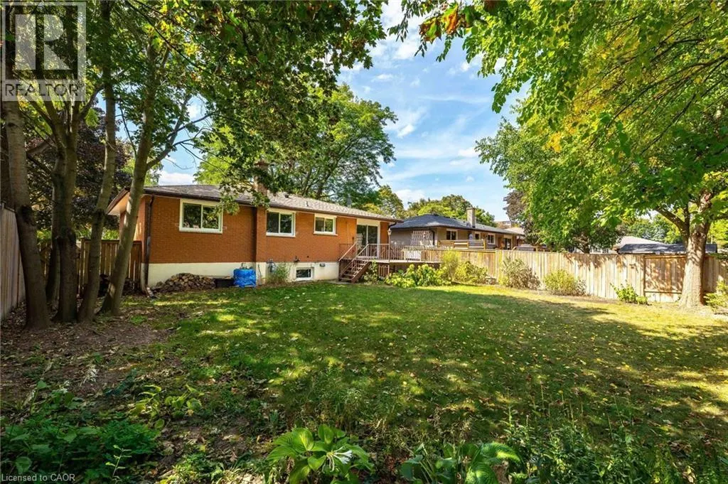 78 TUPPER Crescent