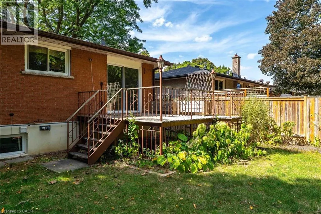 78 TUPPER Crescent