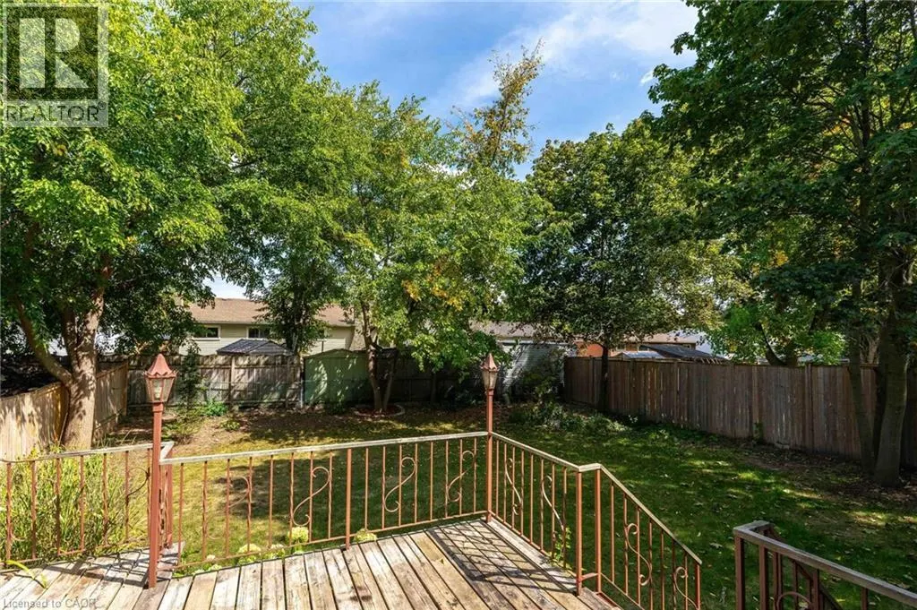 78 TUPPER Crescent