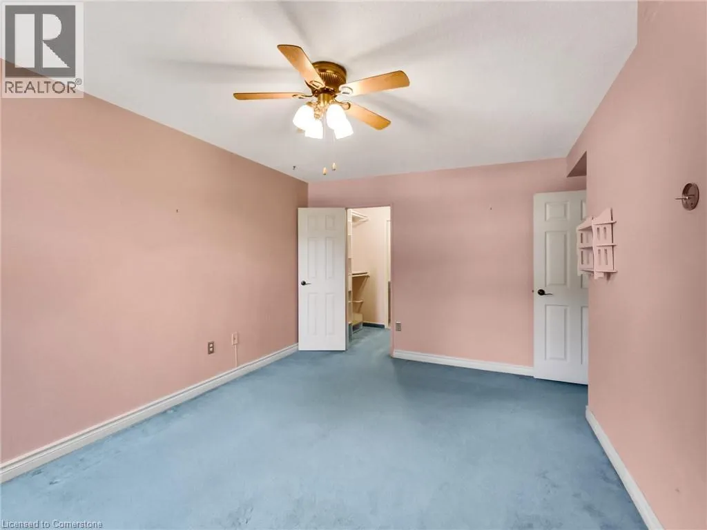 500 GREEN Road Unit# 203, #203