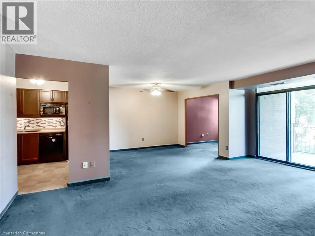 500 GREEN Road Unit# 203, #203