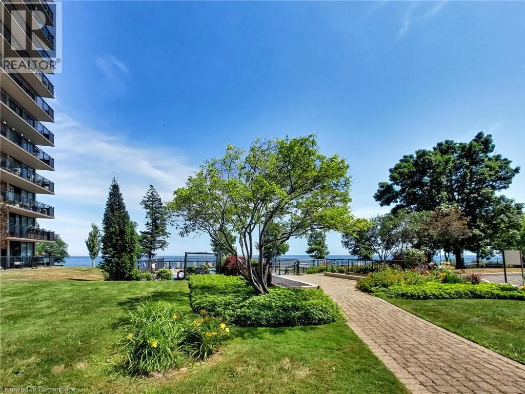 500 GREEN Road Unit# 203, #203