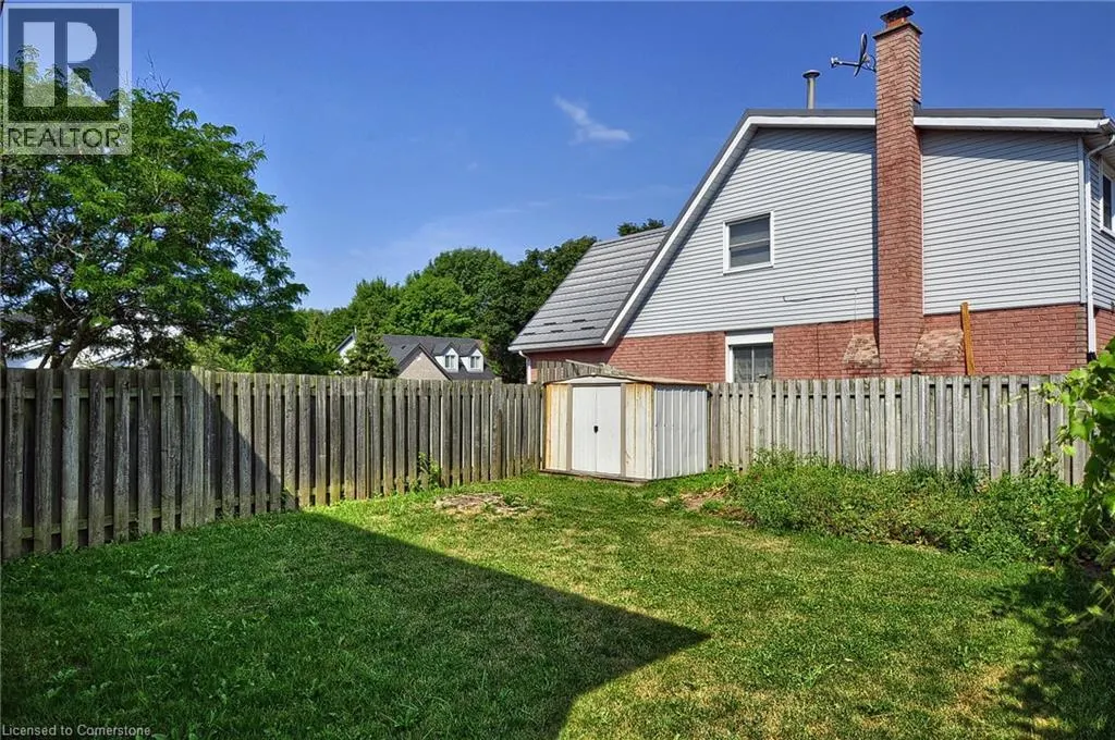 111 CARMINE Crescent